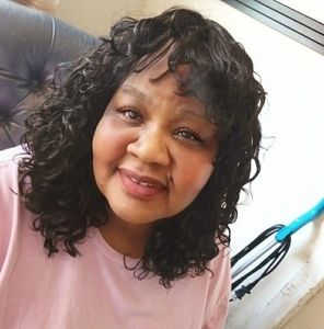 Meet your Posher, Shirley